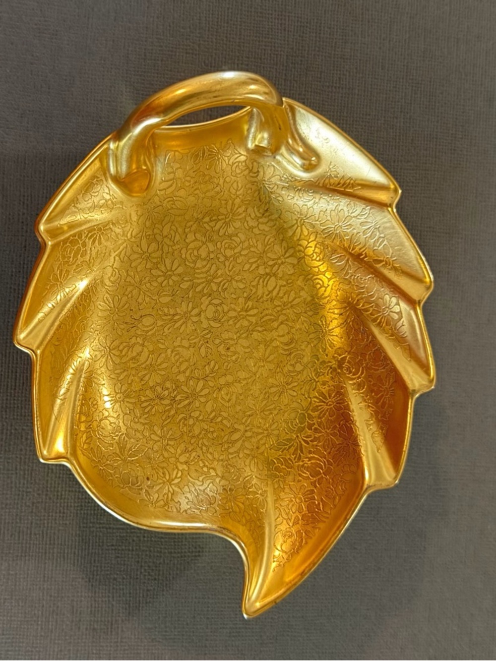 Pickard Gold Leaf-Shaped Decorative Dish